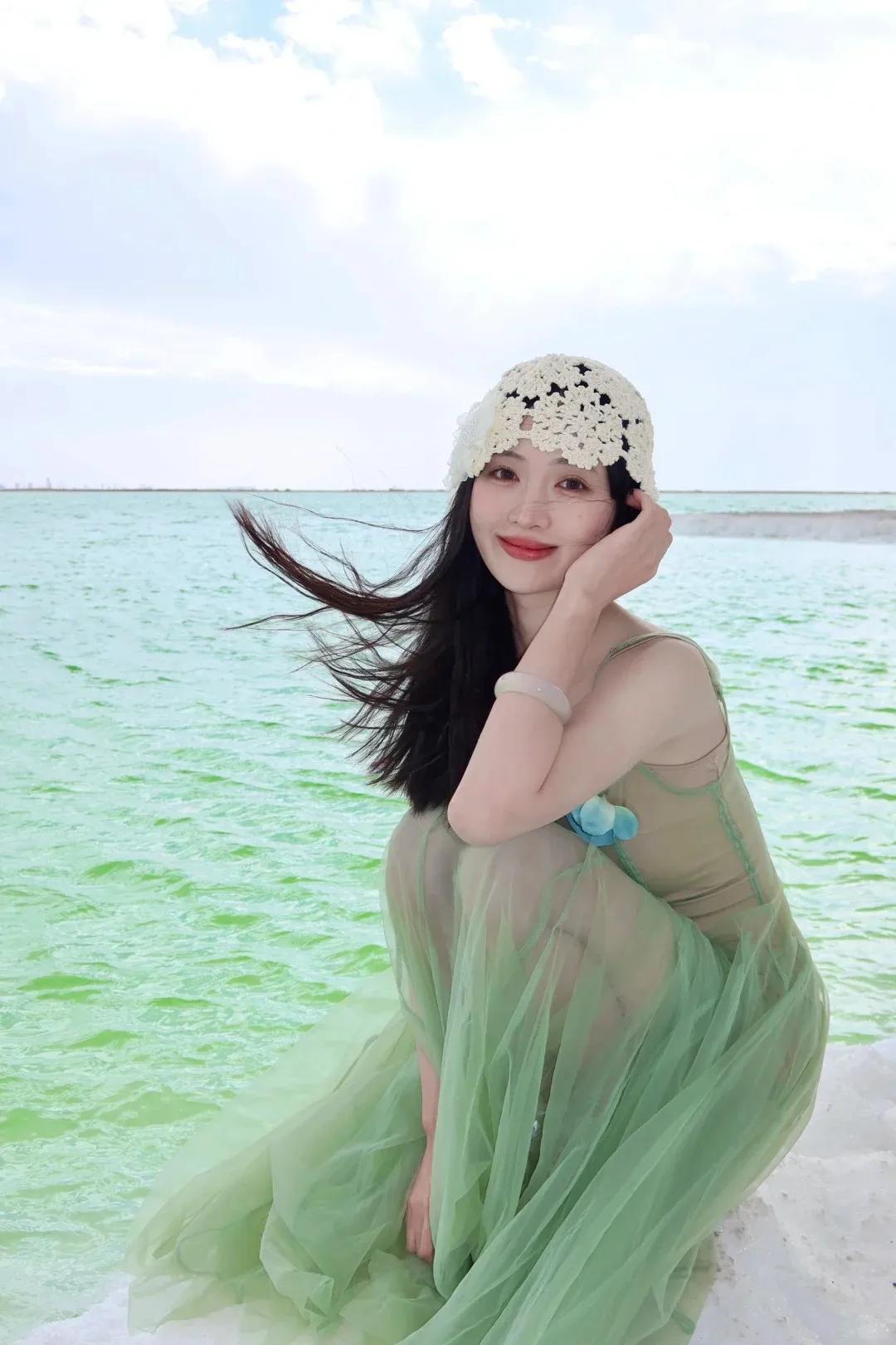好像电视剧上的女主角，太好看了吧[呲牙]