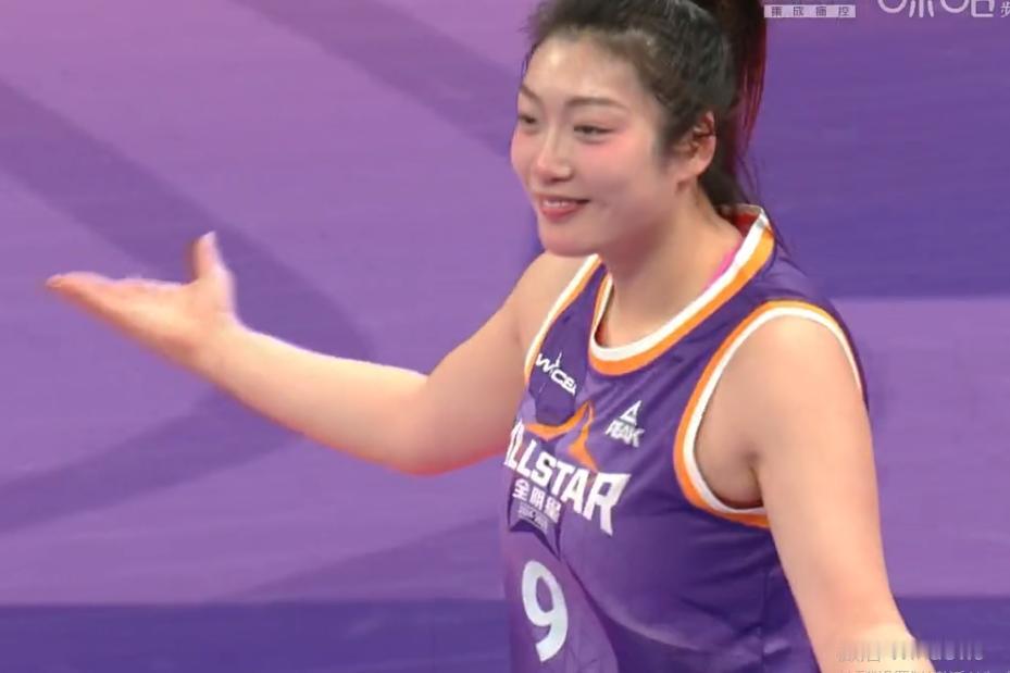 新赛季李梦面临无球可打的窘境，李梦或将就此退役！

新赛季的WCBA联赛已经开始