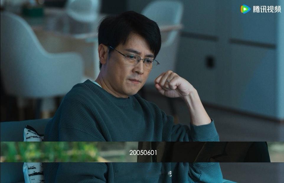 #隐身的名字首支预告##隐身的名字情感悬疑元素一个不落# 《隐身的名字》发布首支