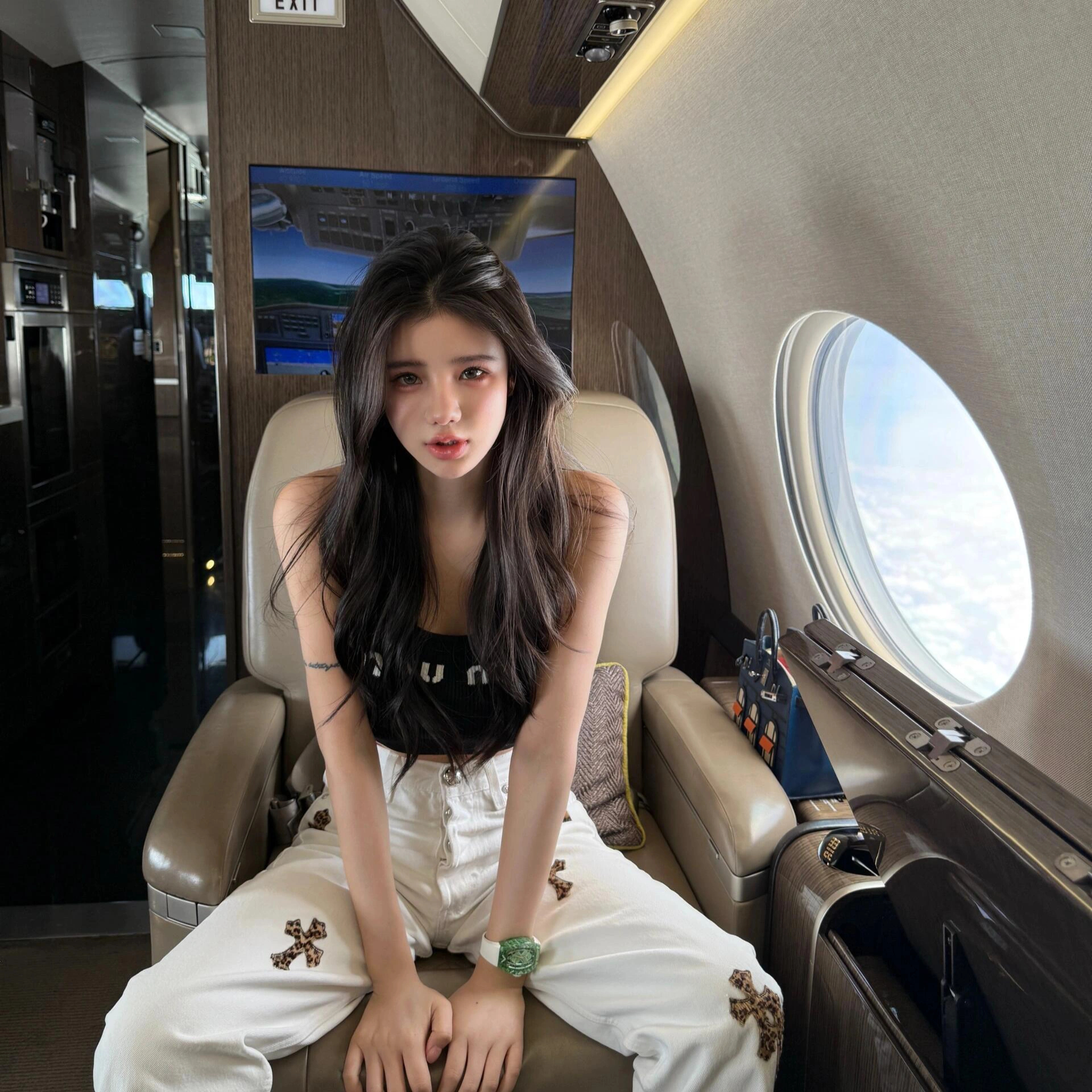 叫妈妈太低级了 我要你跪在地上 给我念你和那女的的聊天记录 ​​​