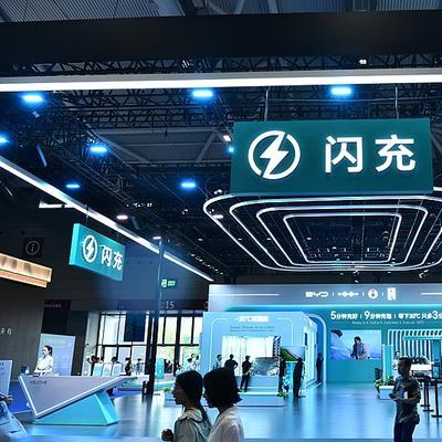 比亚迪执行副总裁李柯一句 “燃油车已经没有未来”，直接给全国 3.22 亿辆燃油