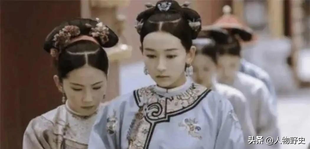 1667年，康熙唯一亲姐，15岁翠花公主，欢天喜地嫁给鳌拜侄子。然而，孝庄却哭得