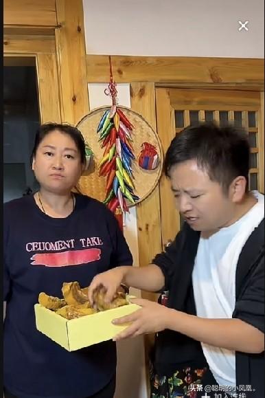 小故事！
   昨天 陆总抱着破被子失踪了，最后 一大堆人，在一个破房子里找到陆