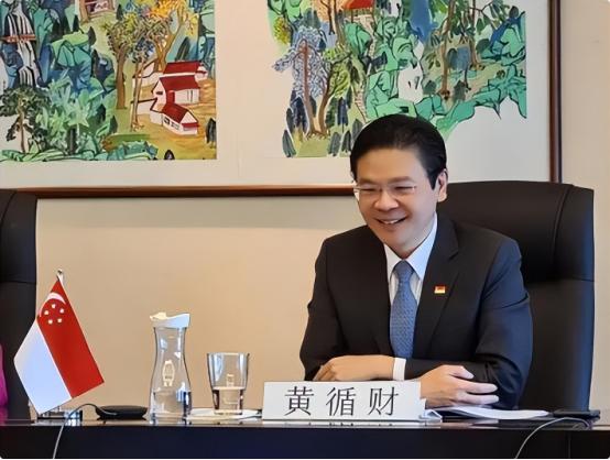 东南亚这盘棋，最不能犯的错误，就是简单问谁亲中，谁亲美，因为东盟国家从来不是按感