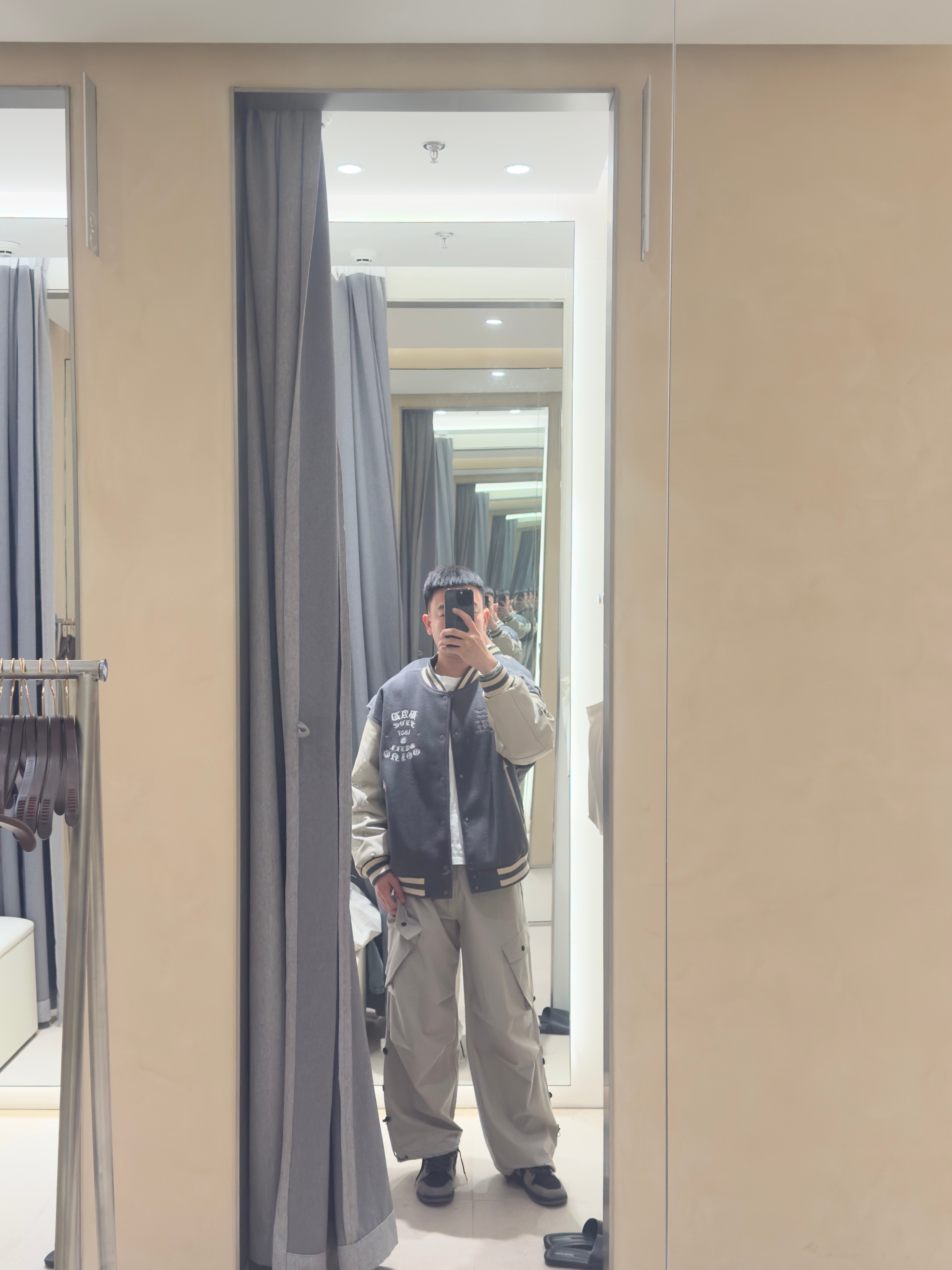 图1️⃣这种裤子试了不下10条了，各种品牌，都……不合适，不是肥了就是长的拖地（