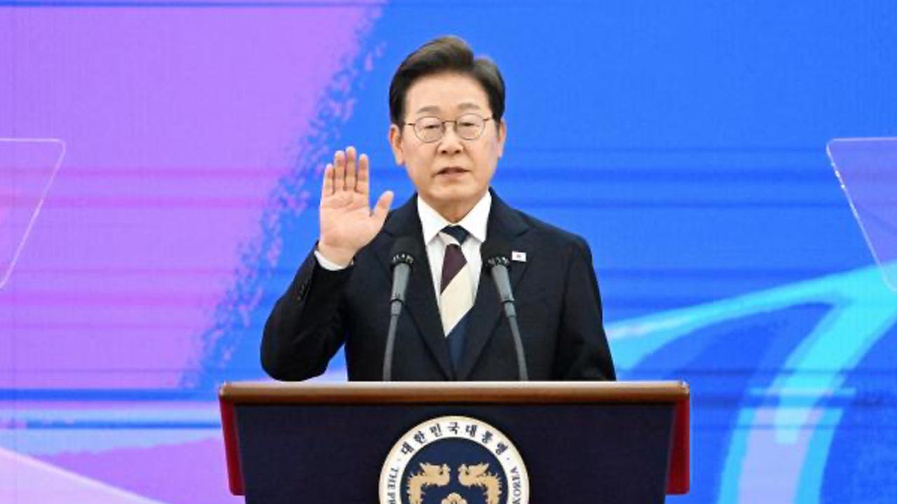 金正恩怒了。3 月 23 号，朝鲜最高领导人金正恩在第十五届最高人民会议第一次会