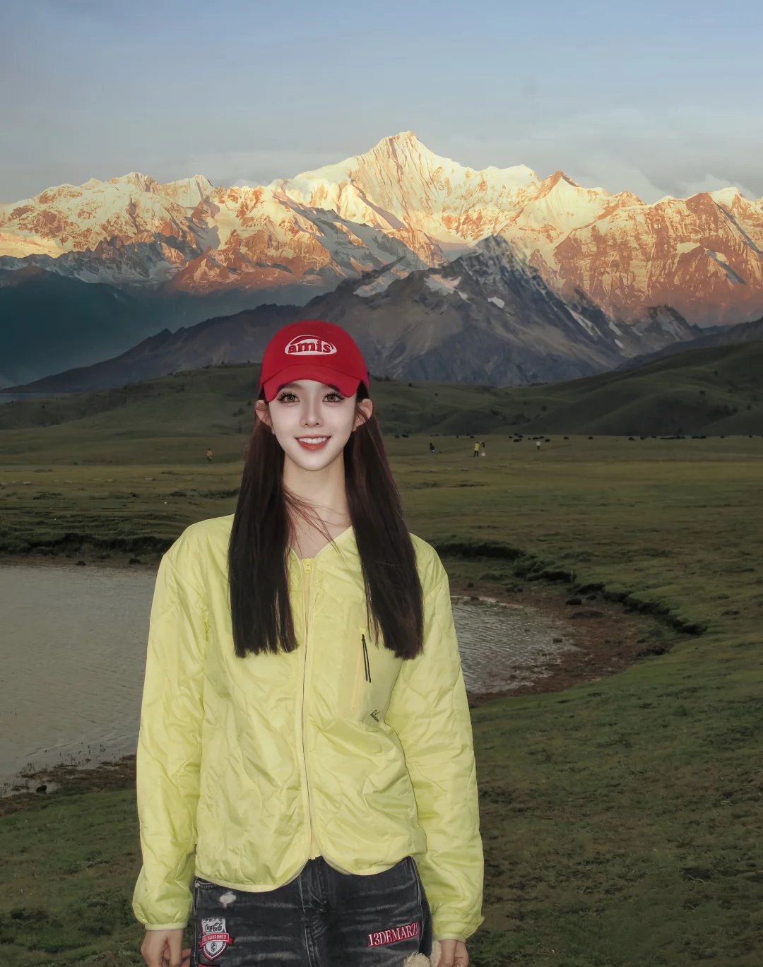 格聂下的日照金山⛰️