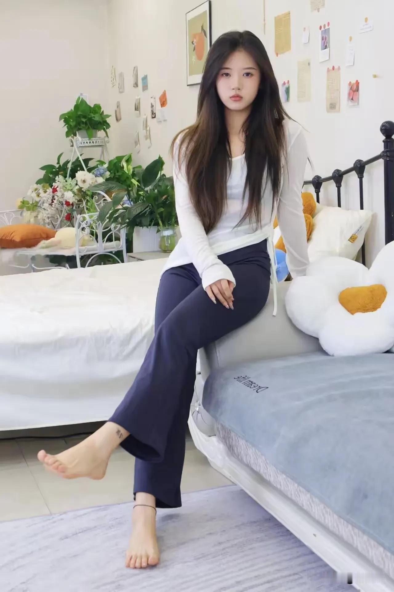 再漂亮的女人，一旦露出了纹身，立马就回大掉价。