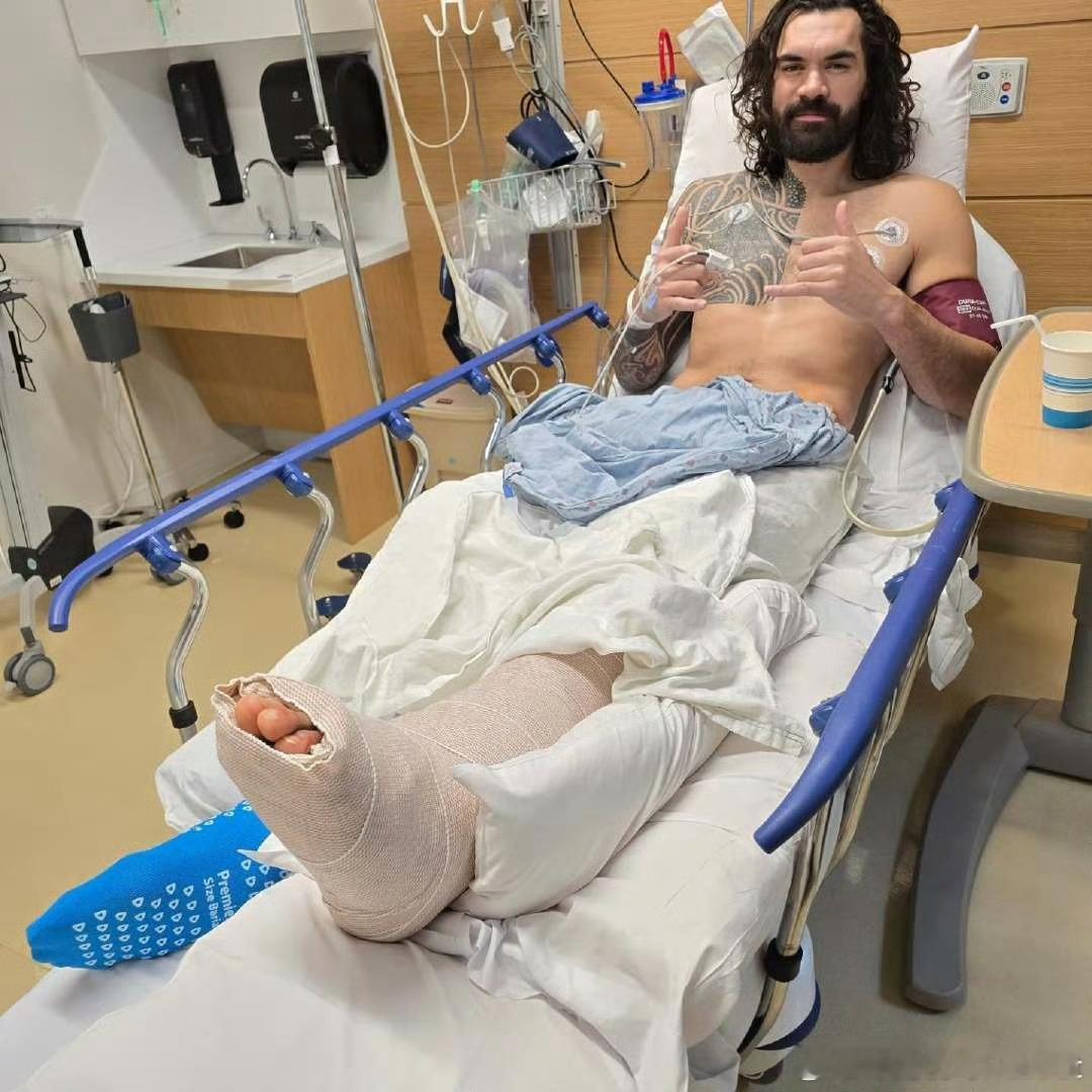 亚当斯赛季报销还好火箭队还有卡佩拉不过亚当斯报销对火箭来说少了一个硬汉防守接下来