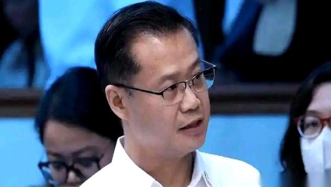 弹劾副总统？所有人都以为这绝对是一场杀红眼的政治追杀。结果新上任的参议长张侨伟一