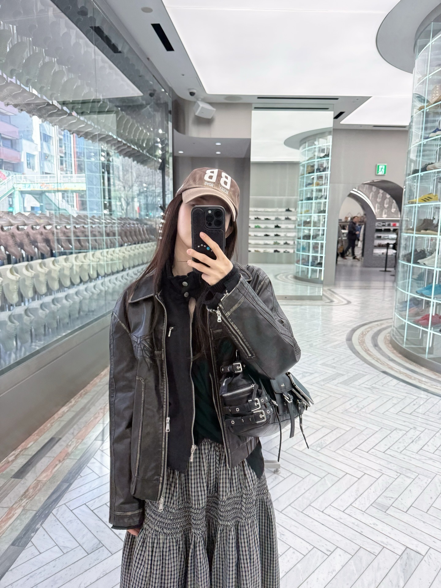 申诗雅近期穿搭 