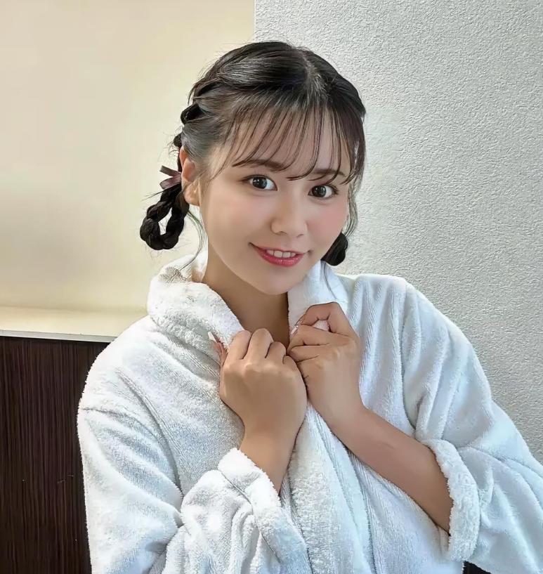 日本女演员田野憂向熊本7.1级强震灾区捐了300万日元，还自掏腰包买饮用水、纸尿