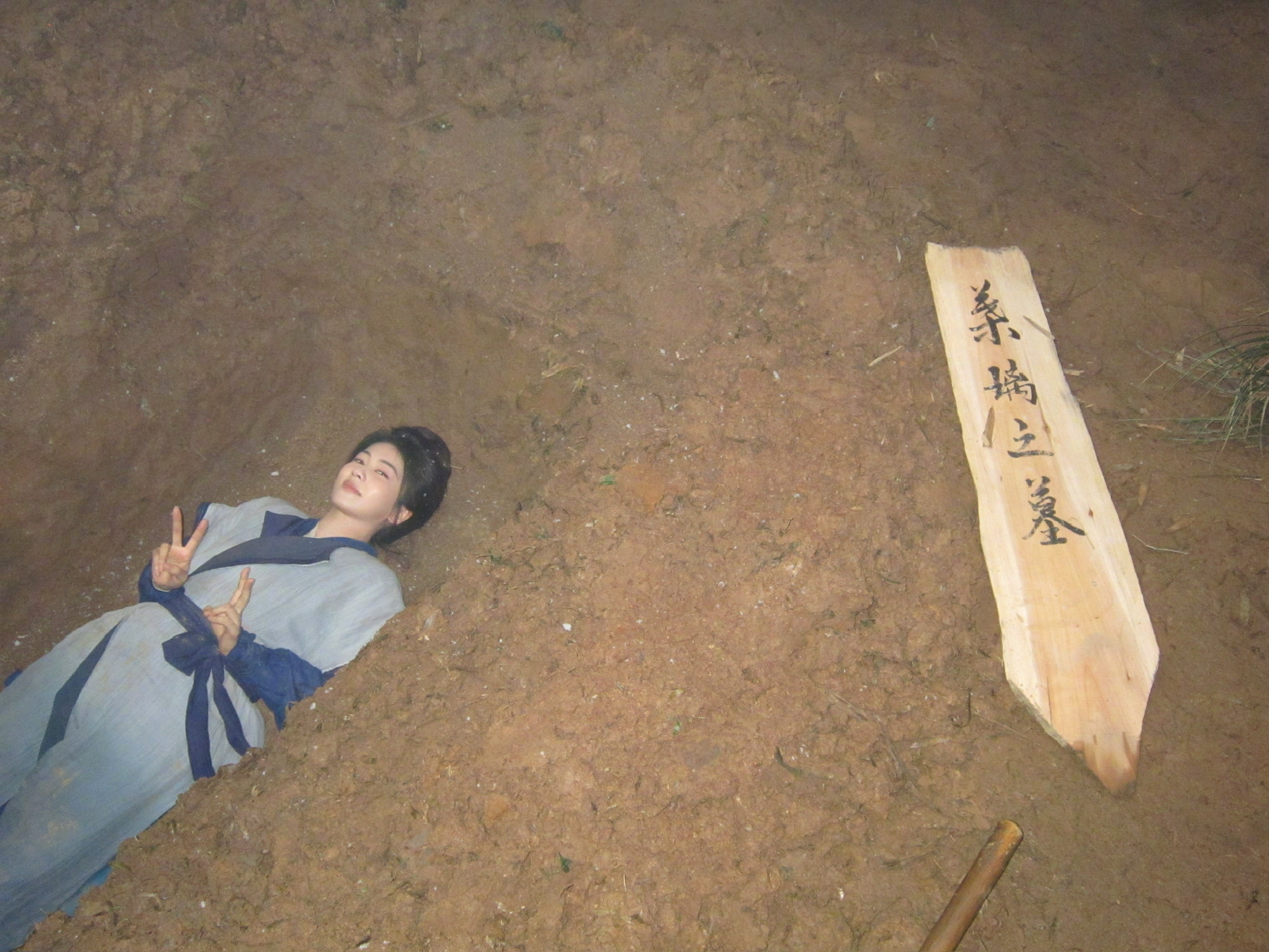 白鹿  白鹿莫离 白鹿叶璃 彩虹固然美但我们并不能把它摘下来就如同你美丽遥不可及