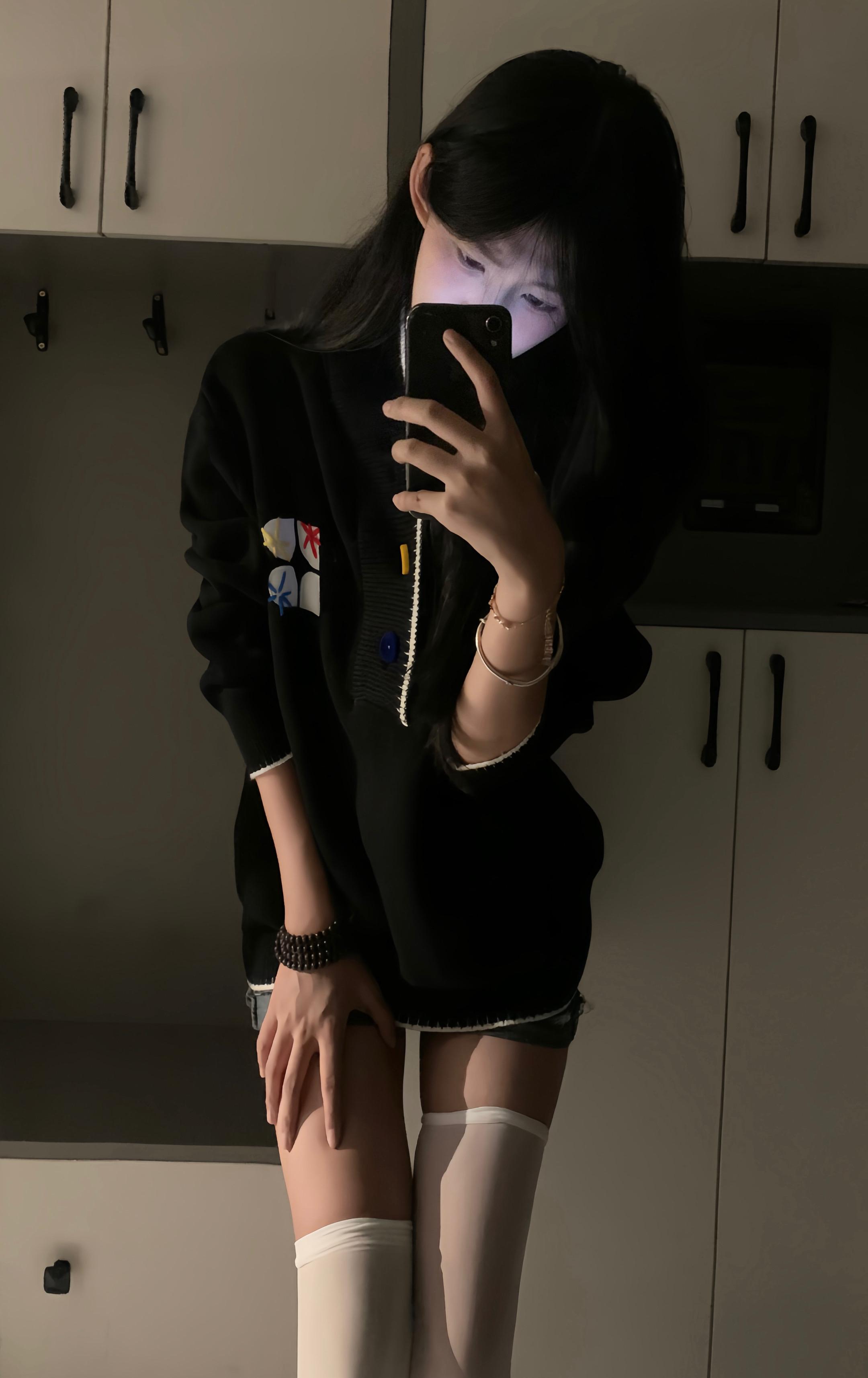 誓言有啥用啊 小时候我妈还说开门不打我呢