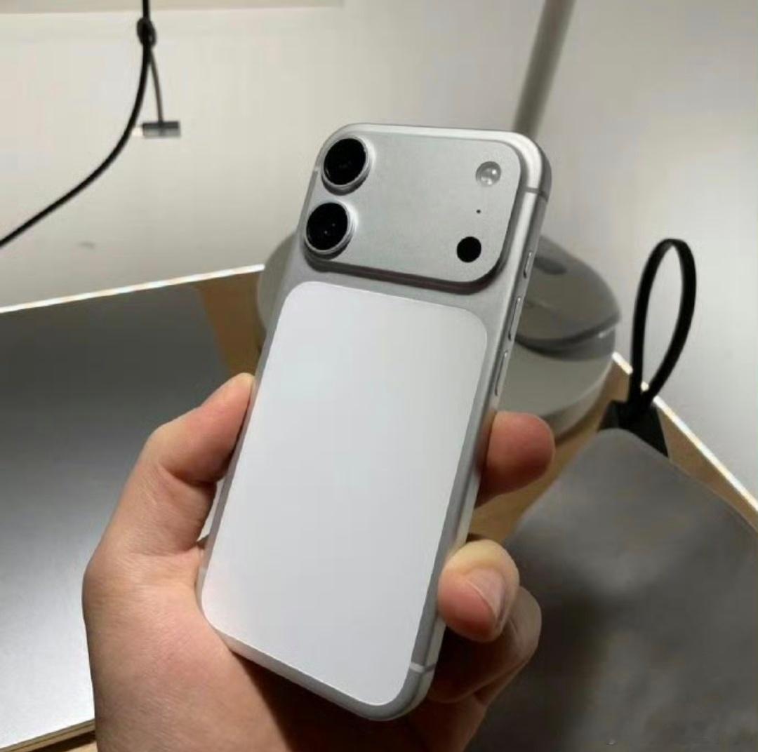 iPhone18标准版神似17ProiPhone18标准版如果长这样，和iPho