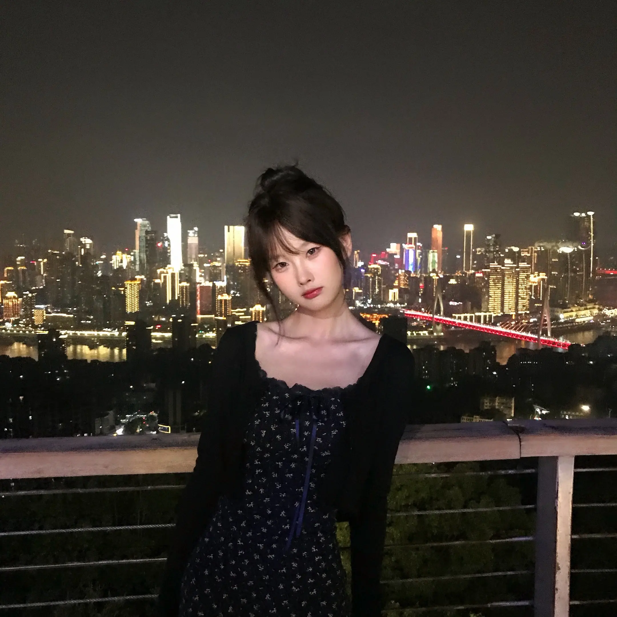 丘比特的力气太小了 只穿透了我一个人的心