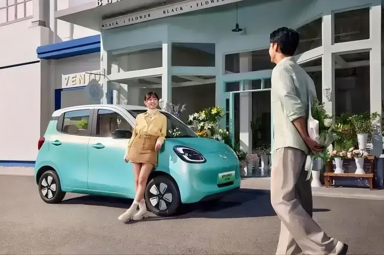 赤裸裸的现实来了，加满50升油箱：
美 国：约需370元人民币！
日 本：约需4