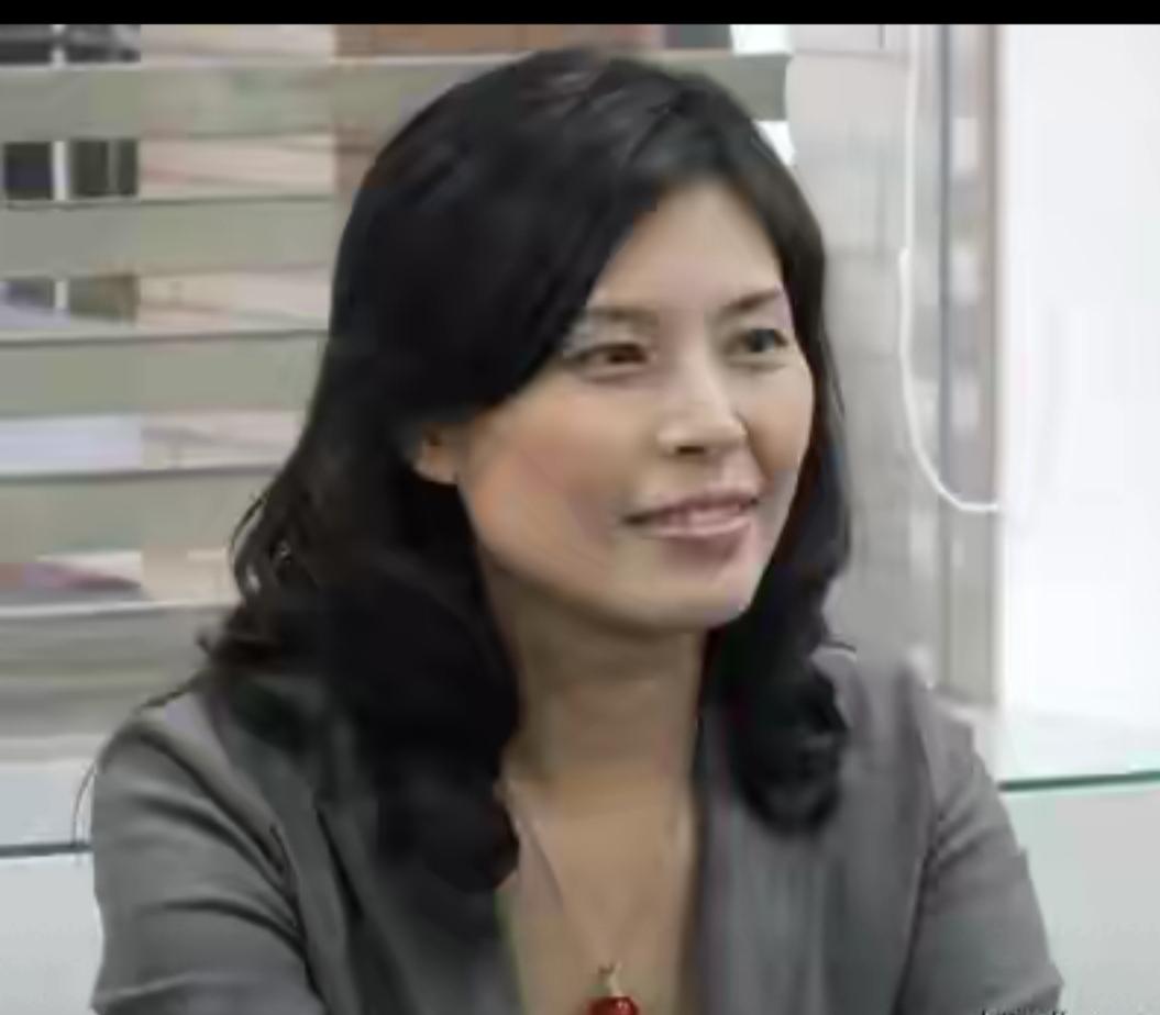 国民党主席郑丽文即将访问大陆，最紧张最痛恨最不开心的自然是民进党。
      