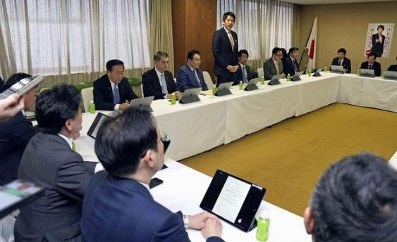 局势急转直下，日本自民党被迫出招，高市已无退路
 
高市早苗那套激进打法把中日关