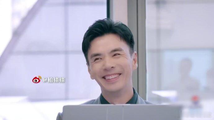 柏栩栩被易立竞盯上了 看《令人心动的 offer》时，真被易立竞对柏栩栩的 “执