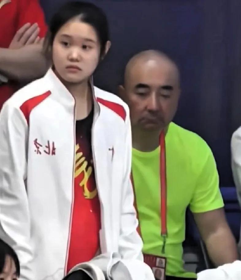 有人说全运会上最失意的人应该就是张家齐了。

张家齐曾是跳水界公认的“天才少女”