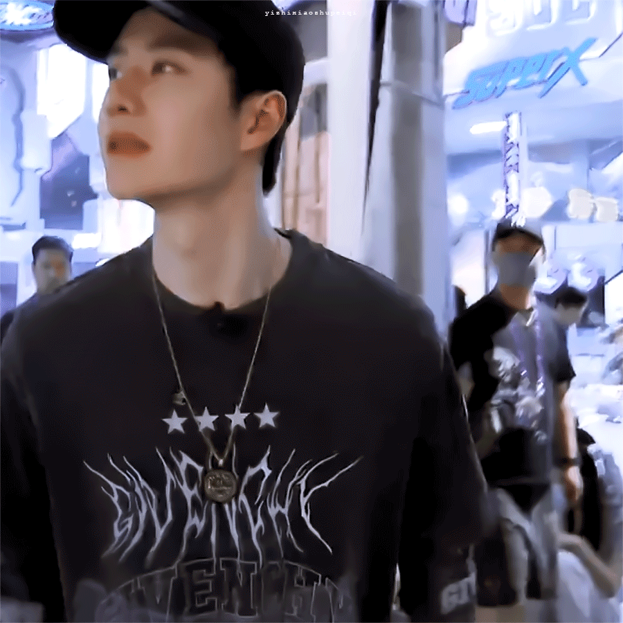王一博队长你要不要这么可爱 ​​​