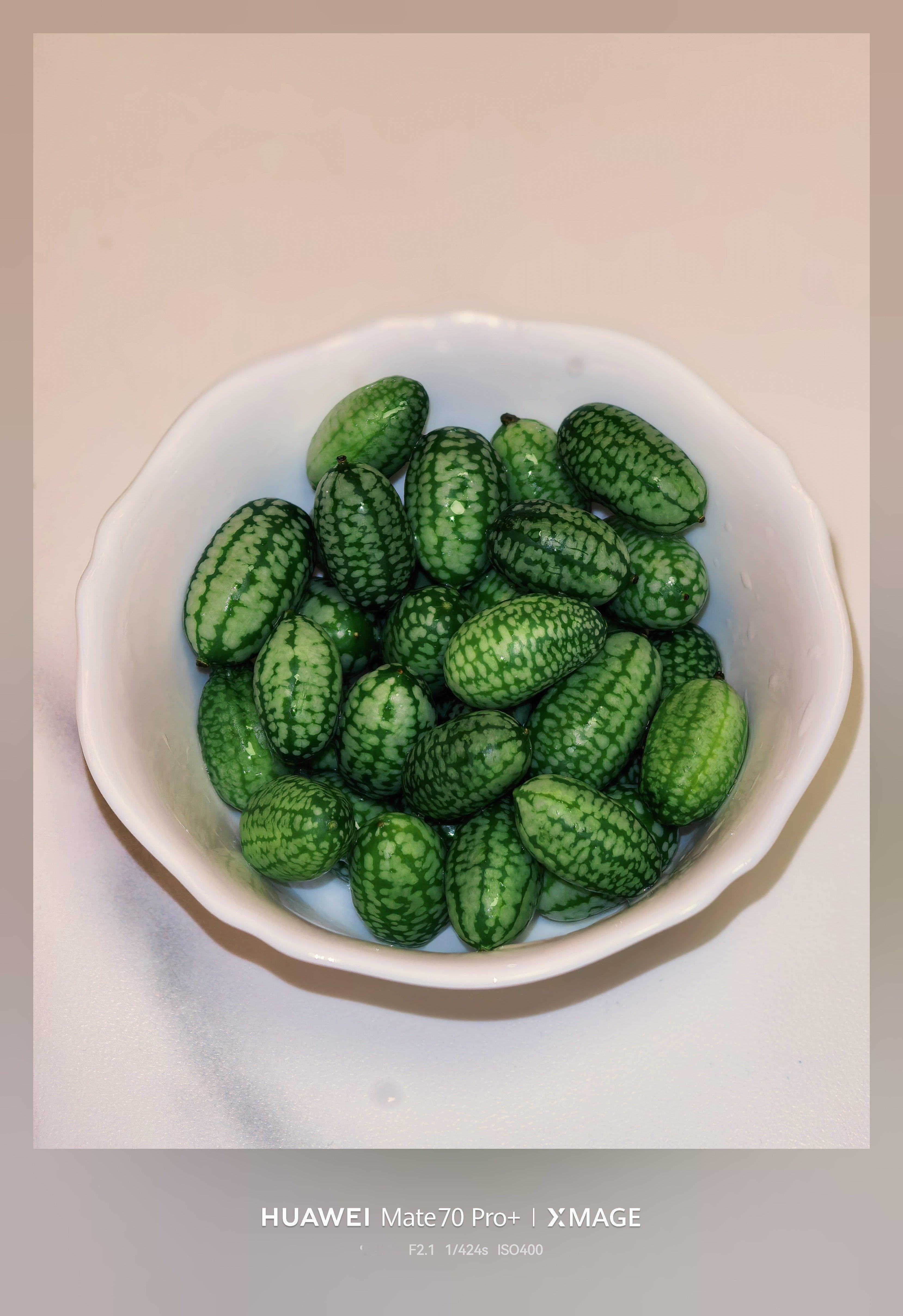 今晚夜宵吃了20个西瓜！ 