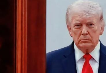 凶残的特朗普，终于露出了其最狰狞的一面，一夜醒来，伊朗人玩命建造的大型桥梁，被美