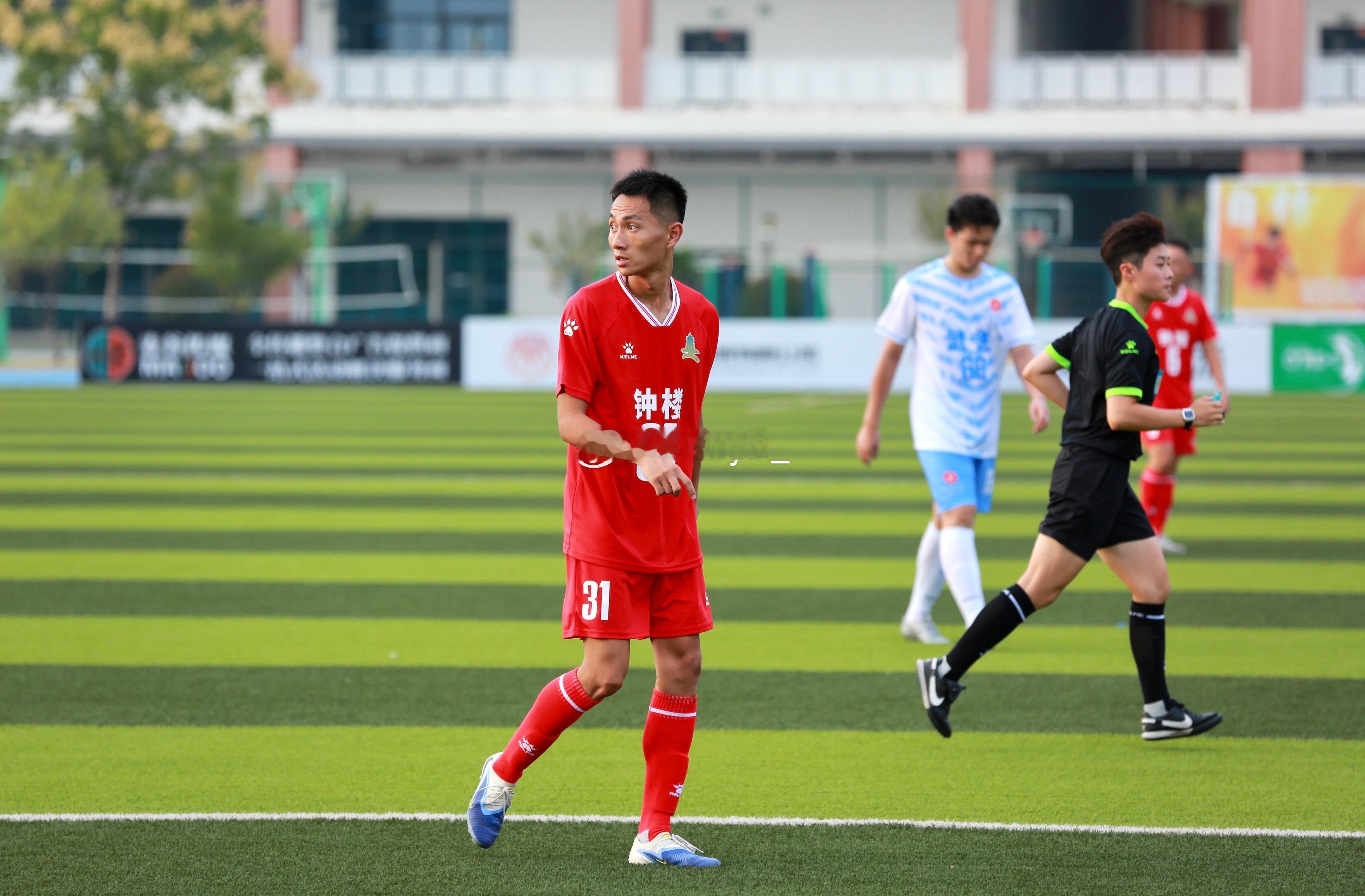 为常州队加油助威常超常州[超话] 卢志勇 ​​​