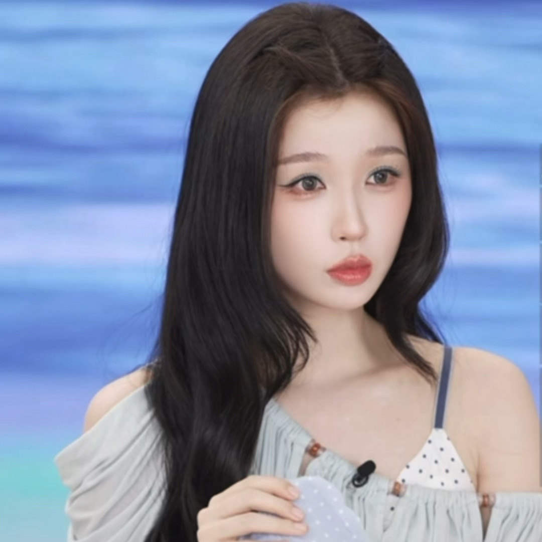 “这个我肿么miu有喔🥺”舒心is watching you…虞书欣直播