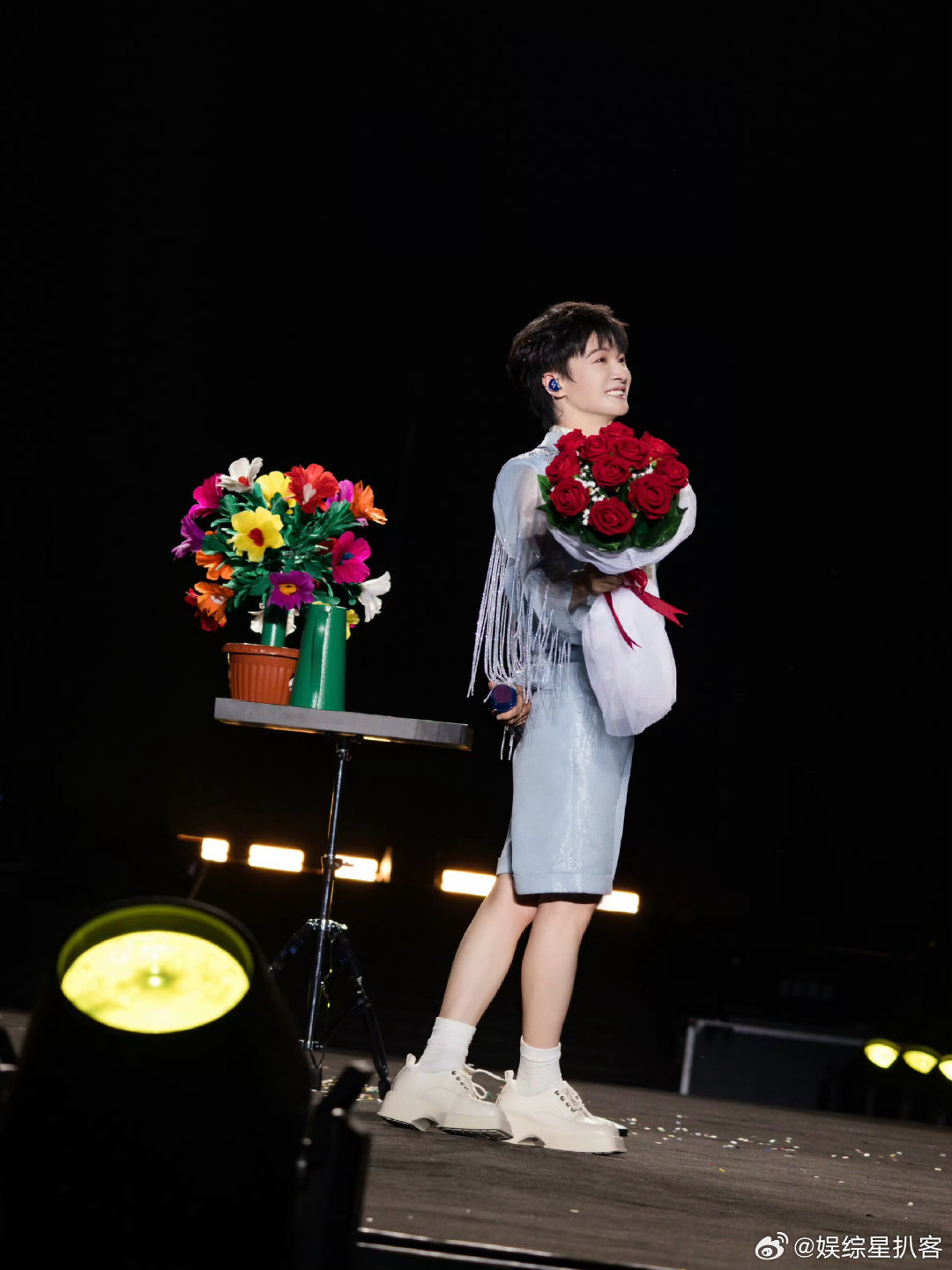 周深凭实力承包阅文OST 阅文IP盛典官宣周深 原来这么多爆剧OST都是周深唱的