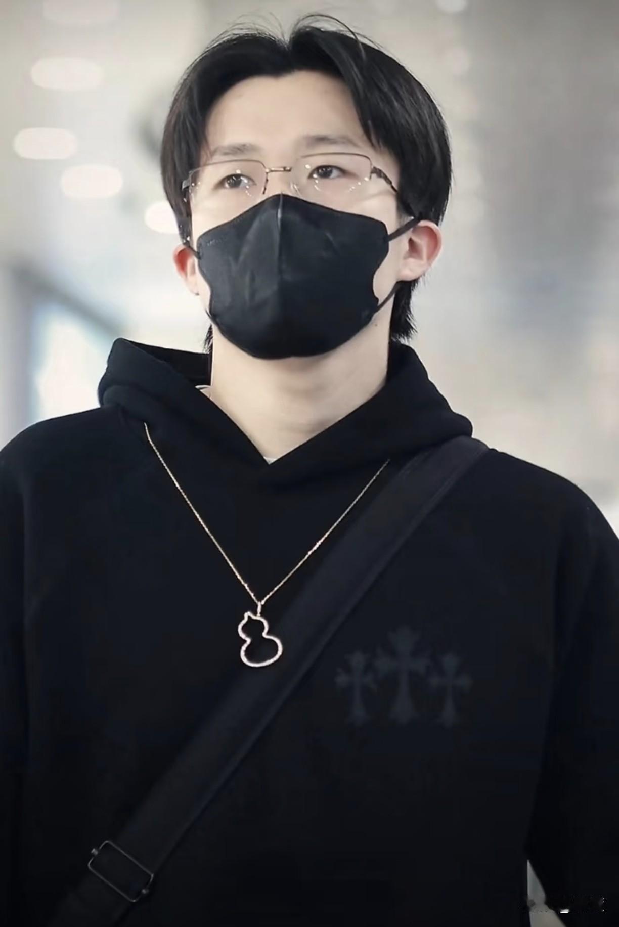 【王楚钦】帅疯了！眼镜一戴，谁都不爱