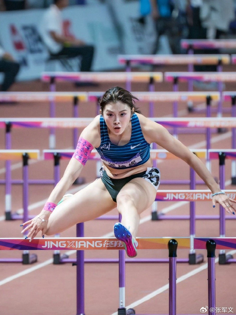 吴艳妮12秒99夺冠 2026全国田径冠军赛女子100米栏决赛看点十足！吴艳妮跑