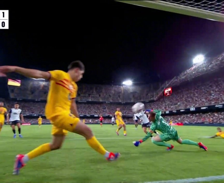 库巴西门前解围！！#瓦伦西亚vs巴萨##巴萨##库巴西门前解围# ​​​