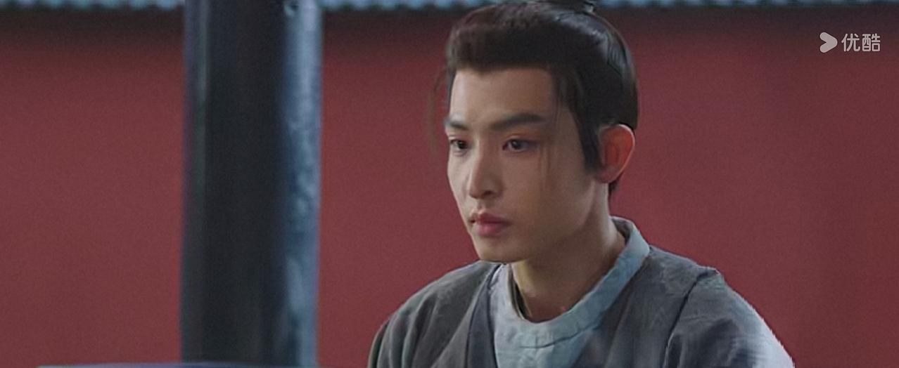 《长安二十四计》：原来，言凤山杀了王朴父母，养父是杀父仇人，王朴一句话透露了自己