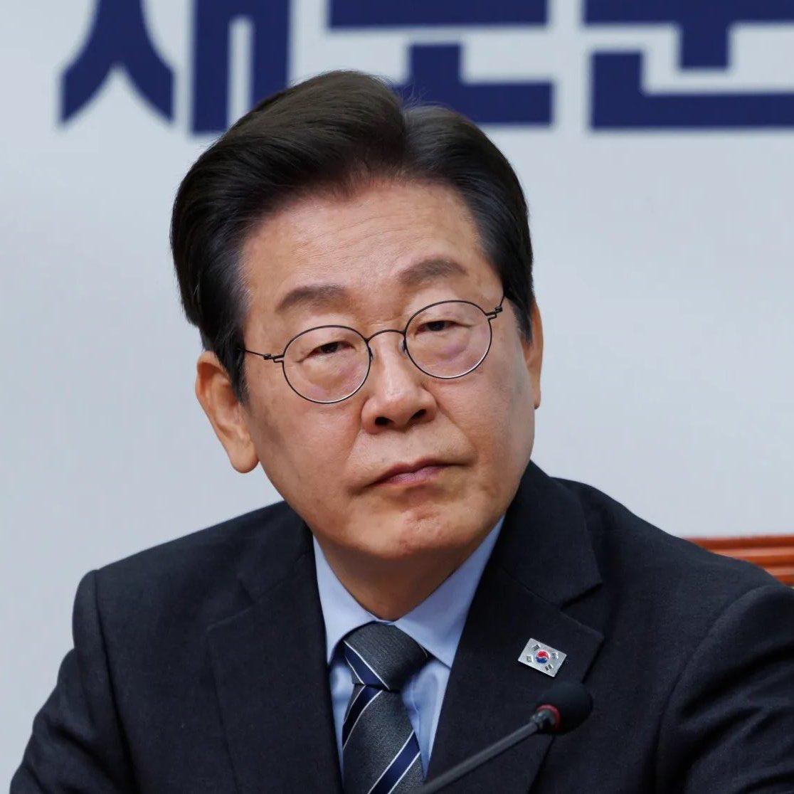 国家在发大财，年轻人却在发呆。

对，我说的就是——韩国。

这大概是当代最硬核