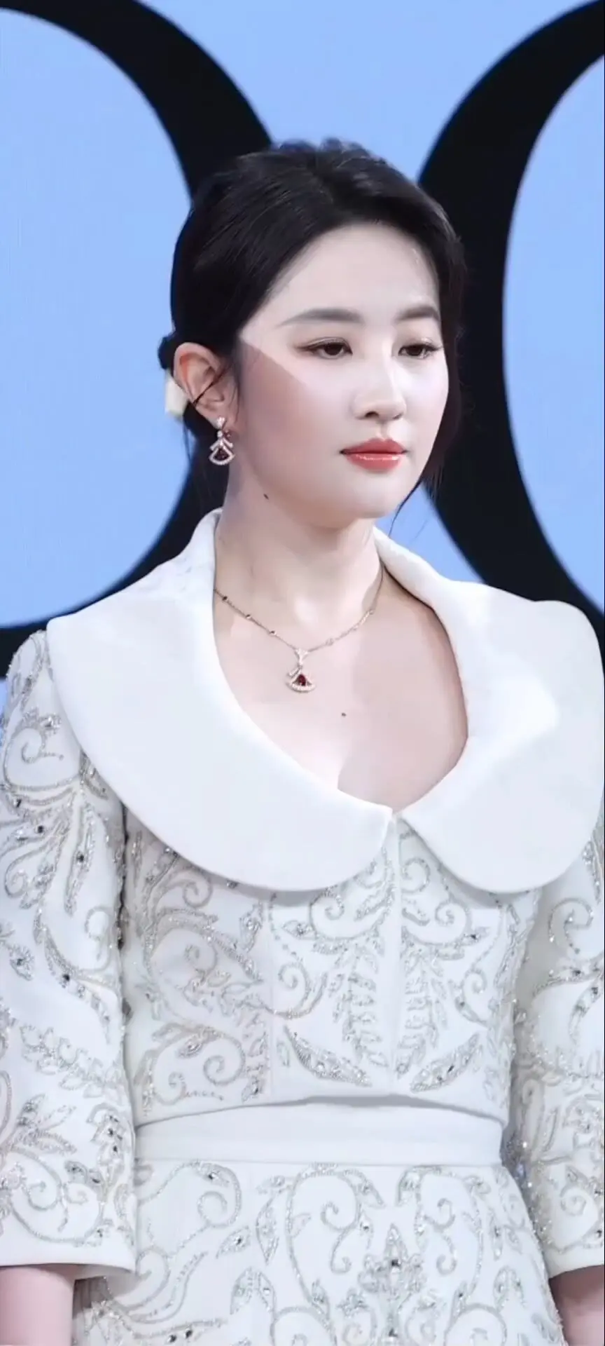 刘亦菲