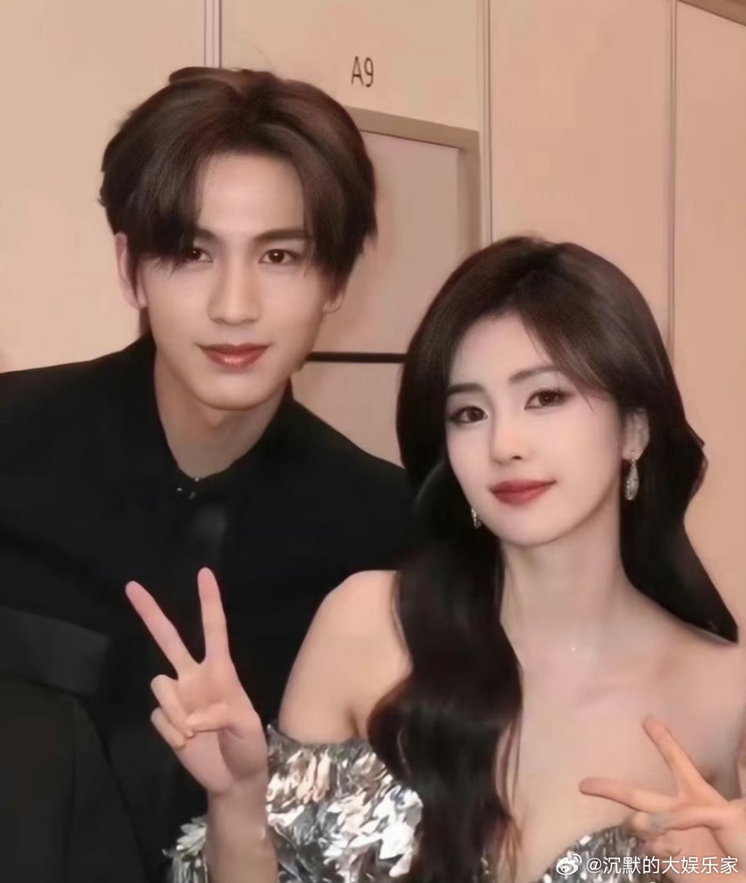 刘大锤说张凌赫白鹿复合无望就算不是情侣，也是朋友啊，一些人没必要怼这个怼那个的，