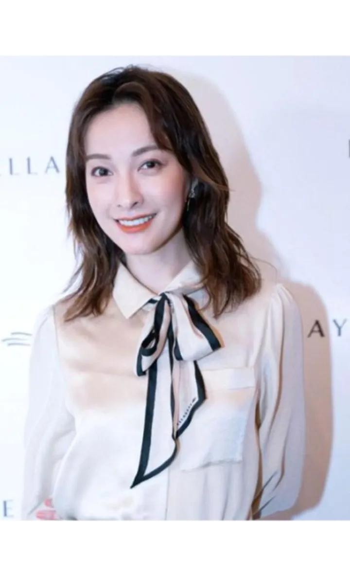 吴昕与伴侣情深意重，共筑爱情堡垒

在纷扰复杂的娱乐圈中，吴昕与她的伴侣携手并肩