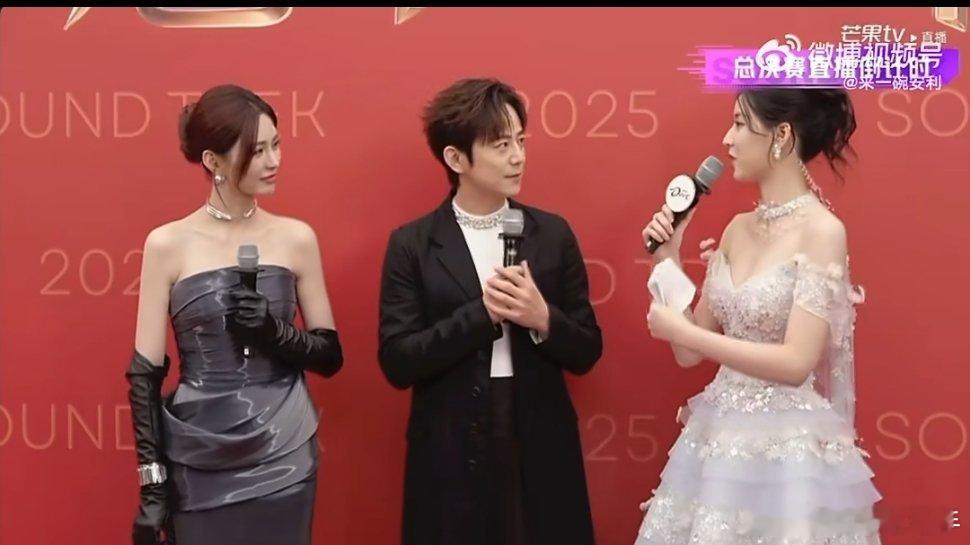 何炅周考上岸热议的何老师周考有回应啦！何炅坦言是主持人分内工作，体面又暖心，格局