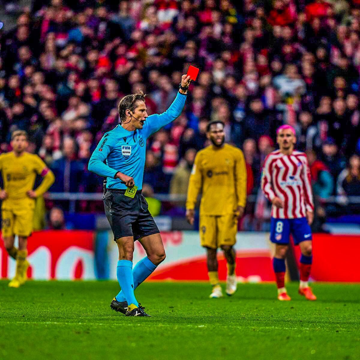 本赛季五大联赛直红次数：21 - 西甲14 - 英超10 - 德甲09 - 法甲