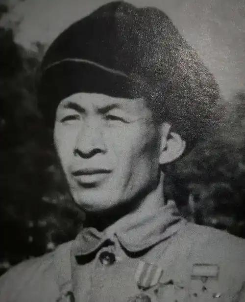 “侦察英雄”—张兰亭，凭一身顶尖侦察本领，成为敌军忌惮的对手，甚至被美军写入军事