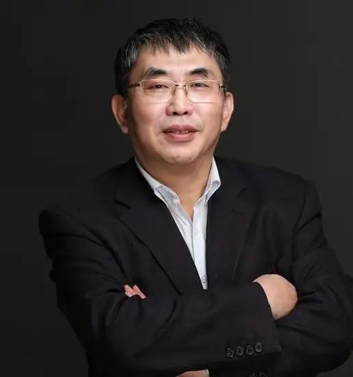 棋枰永寂，巨星陨落
棋圣聂卫平的离去
让中国围棋界顿失一座精神丰碑。

忆当年，