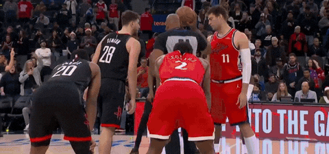 跳球王子快船大洛佩兹！
12月21日祖巴茨受伤后，大洛进入首发。其首发的四场比赛