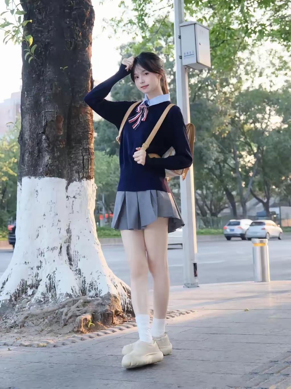 校园少女风，青春洋溢，元气满满！💖📚🌳