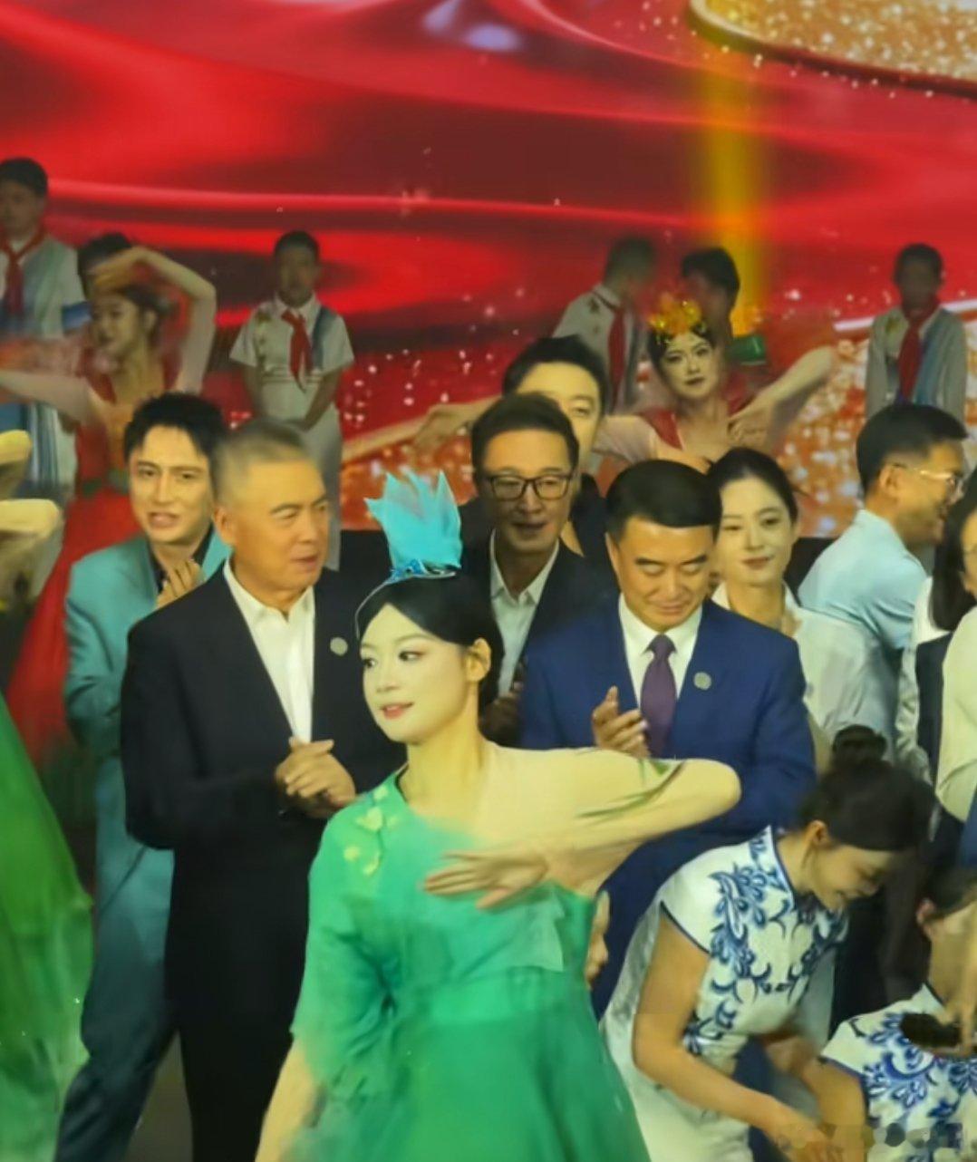李达康和丁义珍去银川考察了，丁义珍市长还是被抓回来了 ​​​