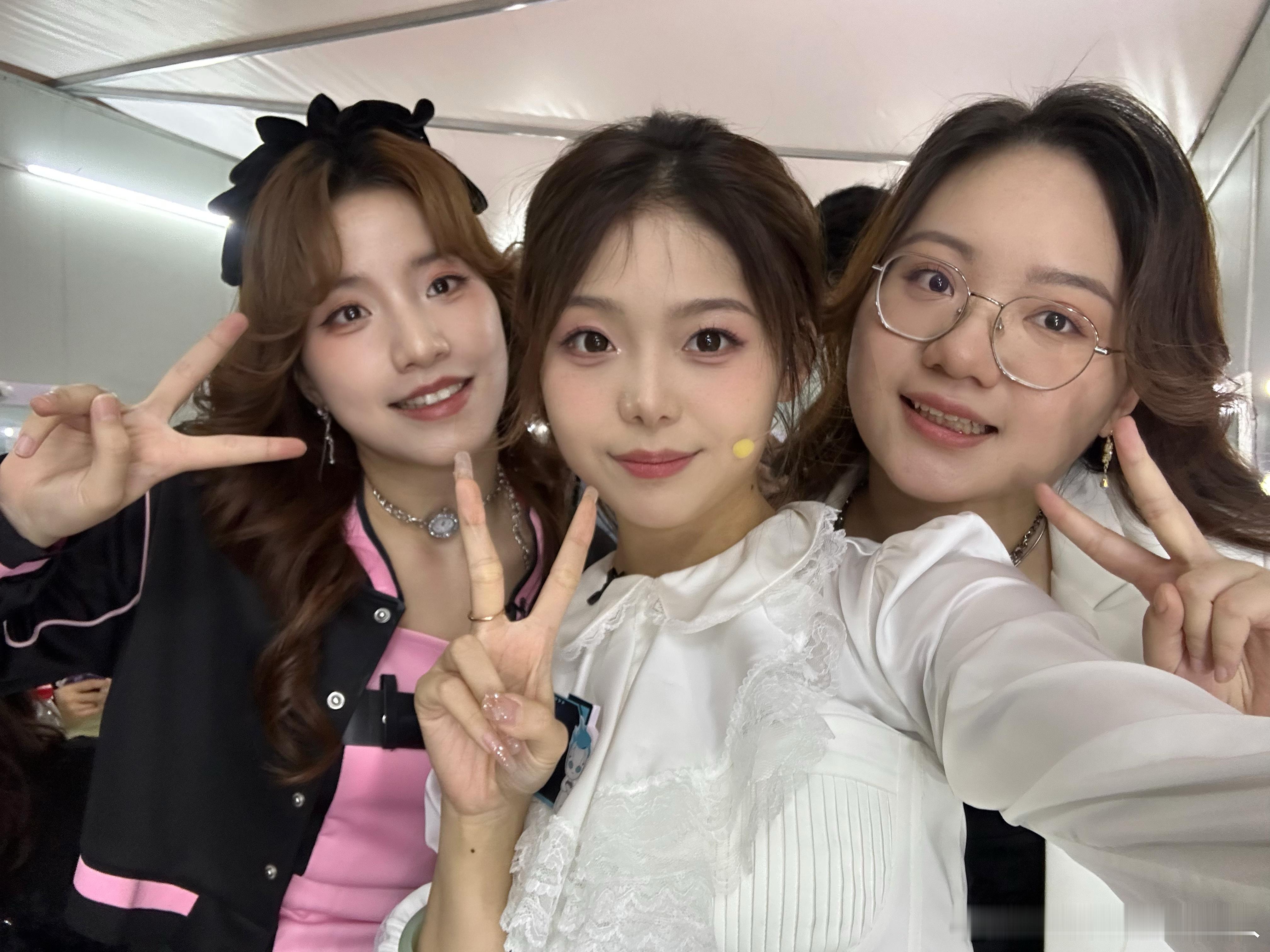 发发录制期间的花絮[兔子]#李可人[超话]##最强大脑[超话]# ​​​