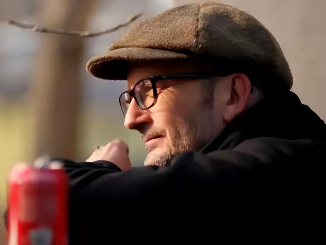 瑞士游客回国直言：被西方媒体骗了，中国根本不是传闻那样一位名叫卢卡斯的瑞士大叔，