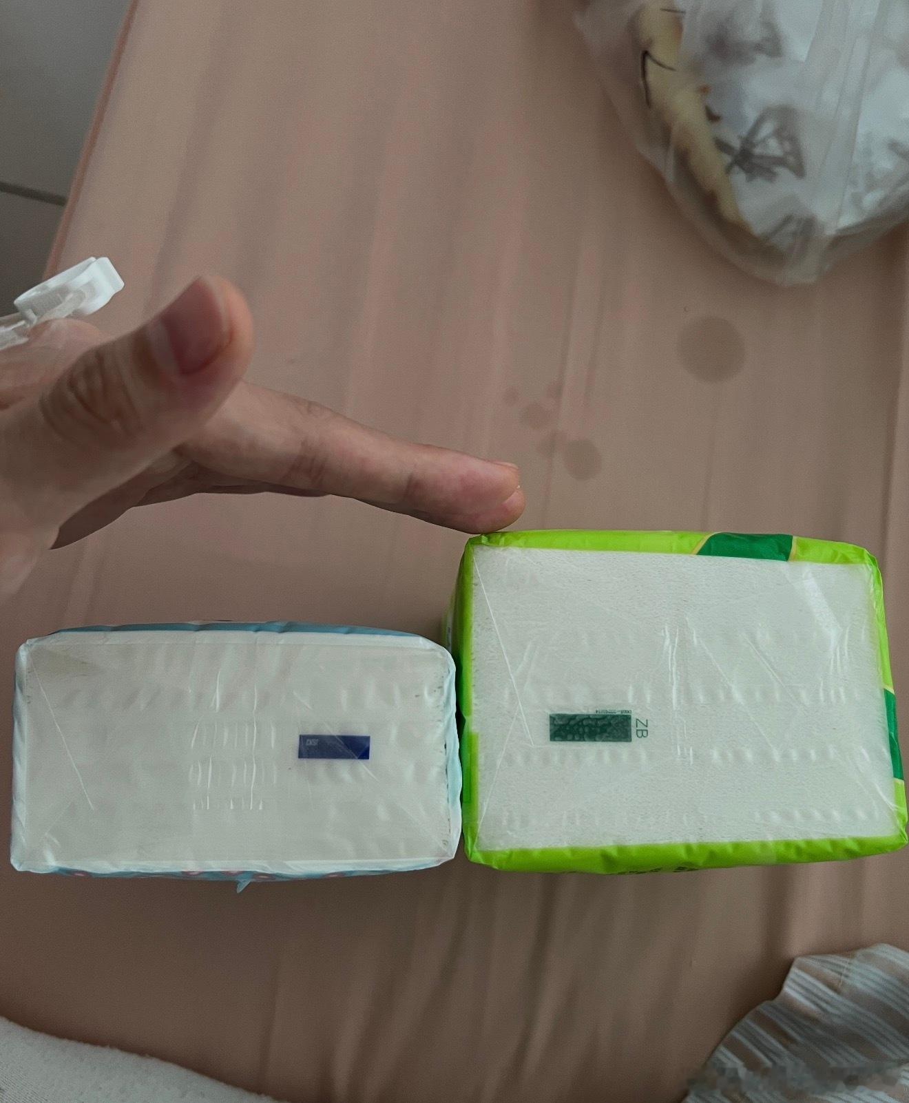 被纸巾背刺了本想省心用纸巾，结果薄如蝉翼一拉就裂，擦完满脸纸屑，平价纸巾翻车，日