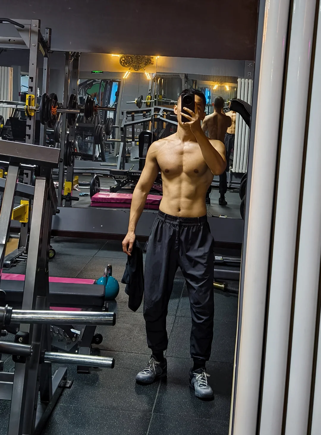 上班--健身--等着放假